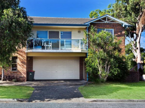 Sandy Shores 1 3 Messines Street, Shoal Bay